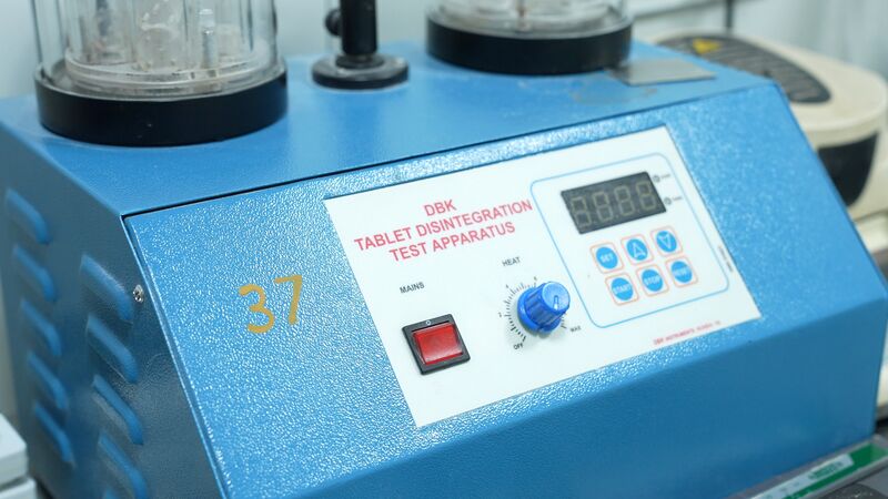 Tablet disintegration test apparatus